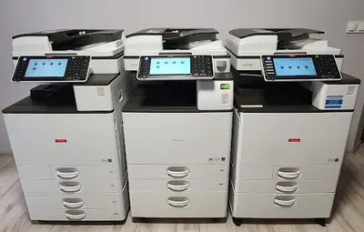 MAKROSERWIS M. Lisiak